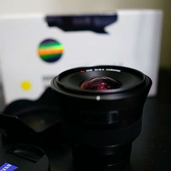 全新一樣 Zeiss Batis 18mm F2.8 行貨 Dcfever 買