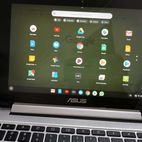 Asus Chromebook 4GB ram touch screen (Android App support)