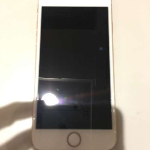 平價放售90%new iPhone 8 64gb gold