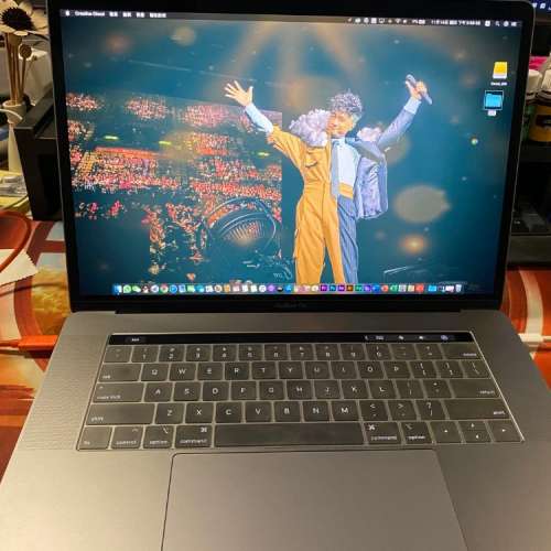 Macbook pro 15inch 2018 太空灰 頂配 Applecare+ 2.9GHz i9 Radeon560X 2TB 32gb ram