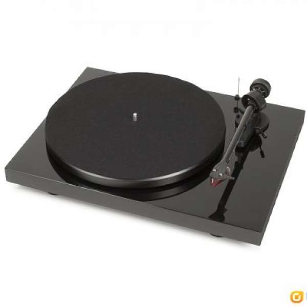 Pro-Ject Debut Carbon DC Turntable 黑膠唱機 piano black
