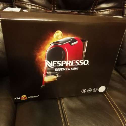 全新 Nespresso ESSENSO MINI 銀色