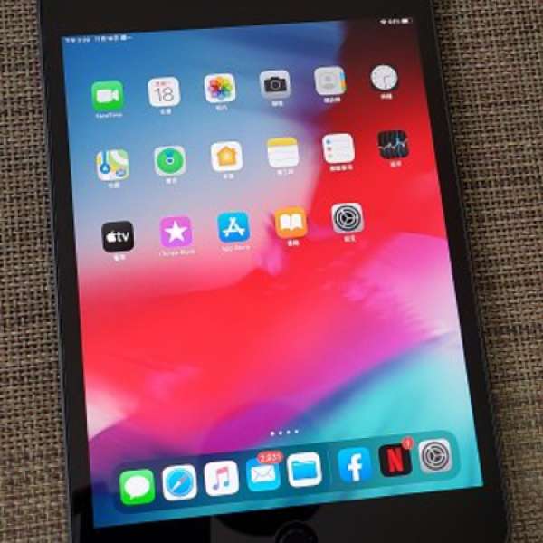 99% New iPad mini 5 Wifi 256GB 黑色 水貨 保養至2020年10月22日