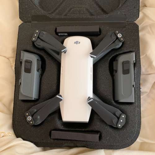 DJI Spark Fly More Combo