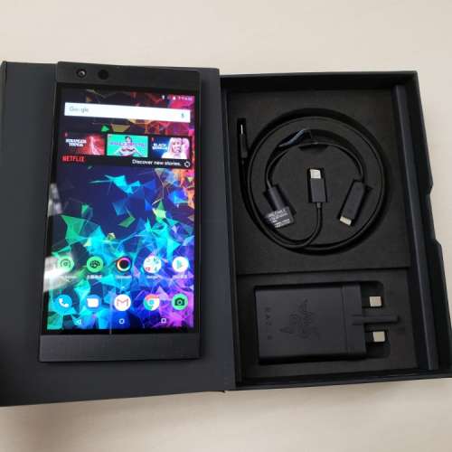Razer Phone 2 64GB Black (8GB RAM)    (背面下方有少許花痕)
