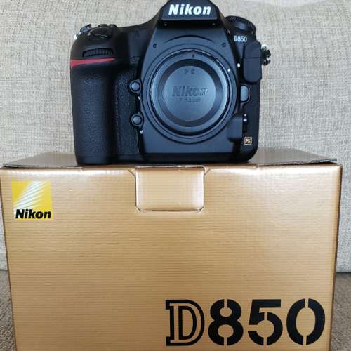 Nikon D850 - less than 2800 shutter count, 98% new