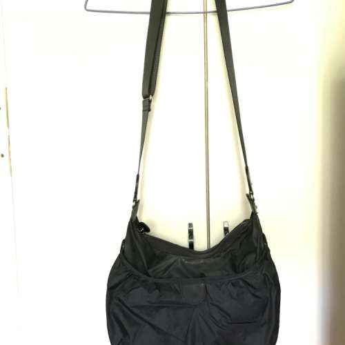 Agnes b Bag   Agnes b 斜𧴯袋   Sling-Bag