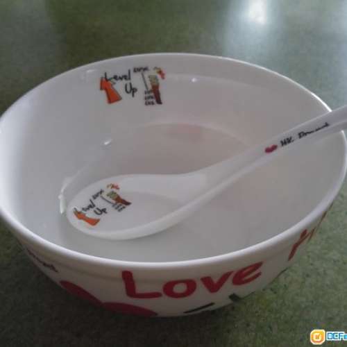 全新 Love HK 升呢湯碗連湯匙套裝禮盒