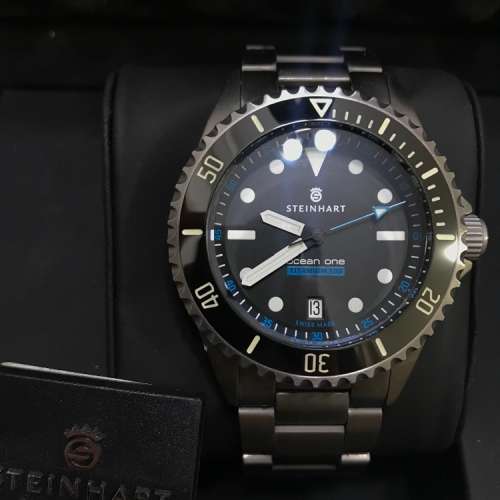 Steinhart Ocean One Titanium 500 (not Rolex Omega Seiko)