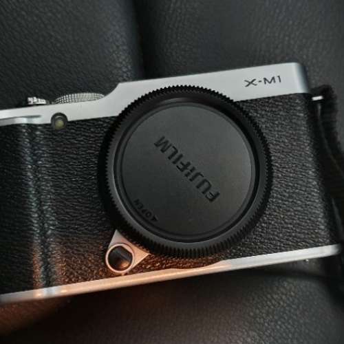 Fujifilm X-M1 body XM1 銀黑