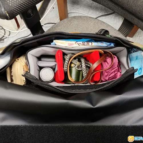 美國品牌 CHROME INDUSTRIES CITIZEN MESSENGER BAG 99%新, 有吊牌, 迷彩