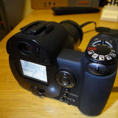 Konica Minolta Dimage Z3 ((日本制做))及 IXUS 750 相機 各一部