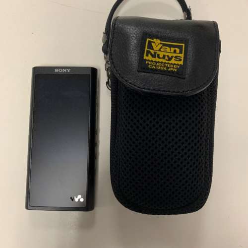 SONY Walkman ZX300 加 VanNuys VD739 保護套