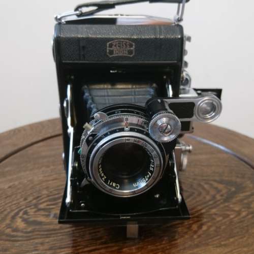 出售曾是紅透半邊天(645) Super Ikonta 531相機
