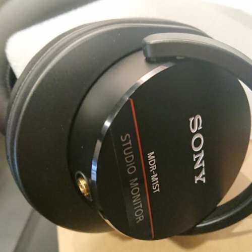 Sony MDR-M1ST studio monitor (一隻全新現貨在手,先到先得)