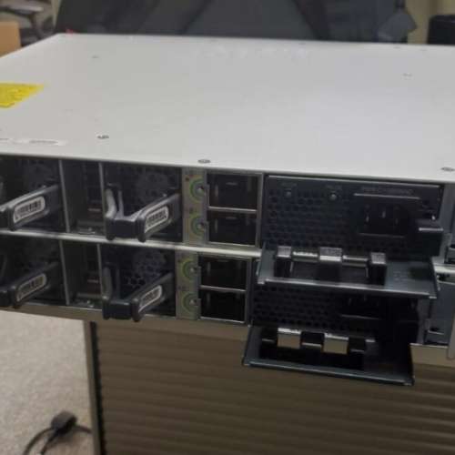 （二手）（特價）CISCO C9300-24T-A 企業級交換機 90%NEW