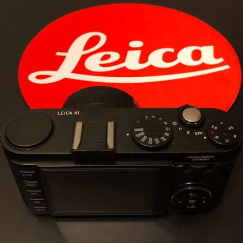 Leica x1