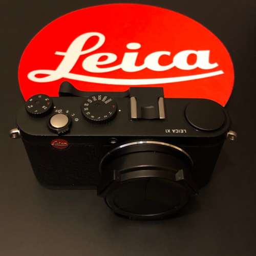 Leica x1