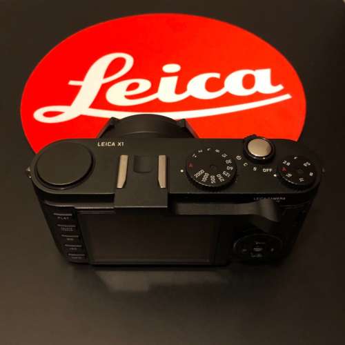 Leica x1