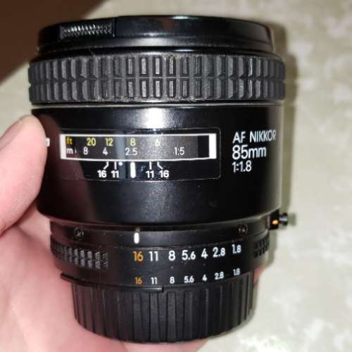 Nikon AF 85mm 1.8