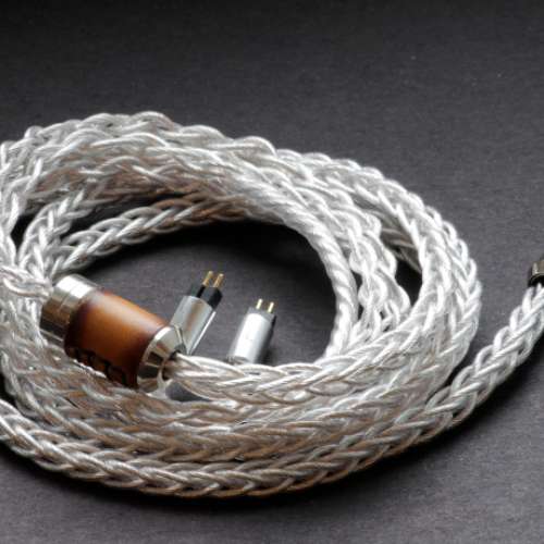 95% new effect audio Leonidas II octa 8 绞香港行貨- 二手或全新