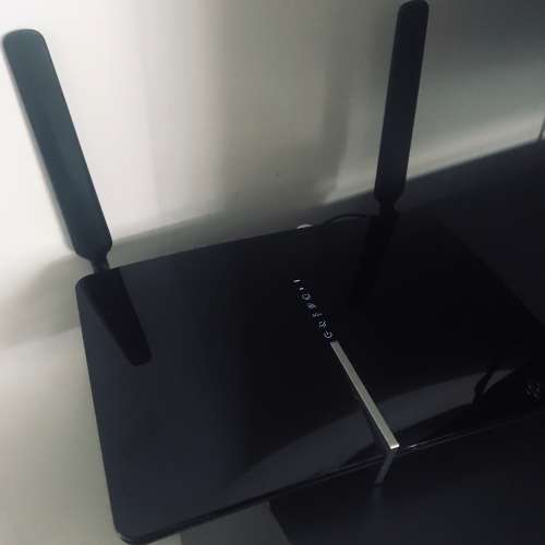 TpLink MR600 4G+Cat6 router