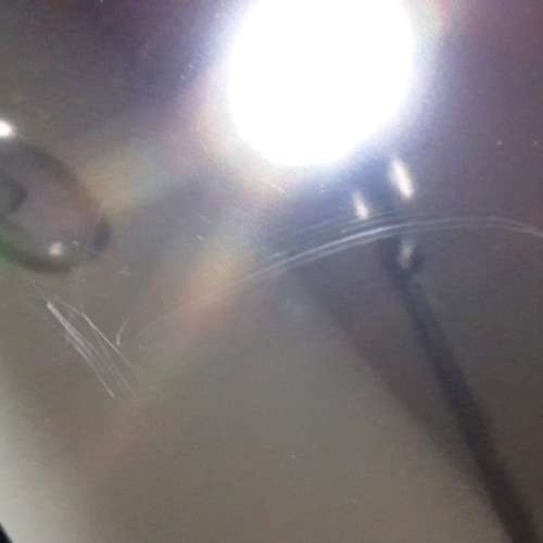 LG 32” LED iDTV  32LB5610-CD     注意: 屏面 左右邊有花,不影響觀賞