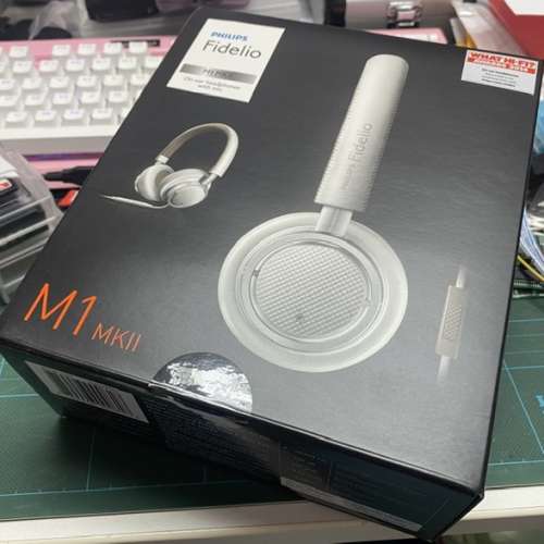 Philips M1 MKII Hi-Res 耳機 白色