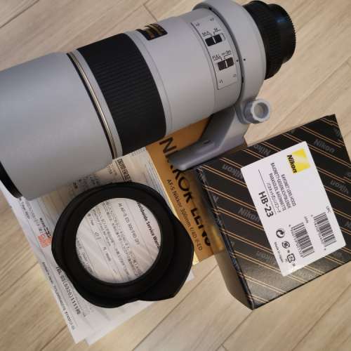 Nikon AF-S Nikkor 300mm f/D4 IF-ED (罕有灰鏡，日本水貨)