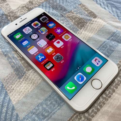 Apple iPhone 8  *64GB 香港行貨 白色*99%new !