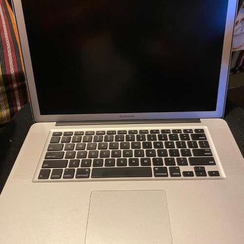 Apple MacBook Pro Retina 15” Early 2012 16G 512SSD 90% New