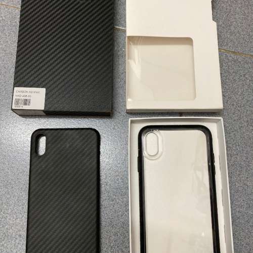 95%新iPhone XS MAX 殻兩款