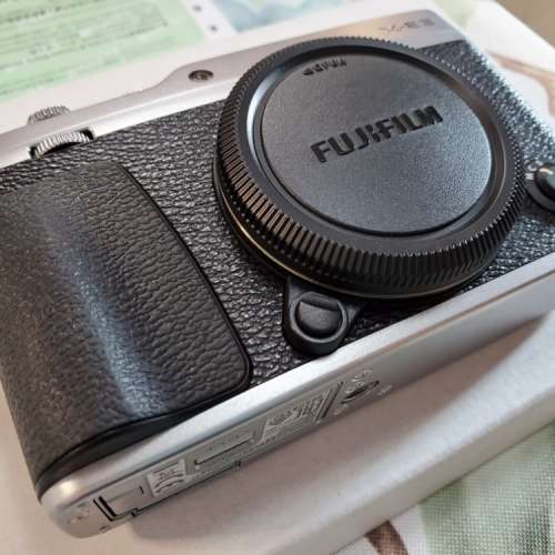 Fujifilm X-E3 銀黑色機身(行貸, 仍有3個幾月保)