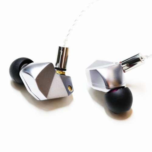 99% New Final Audio B3 Earphone