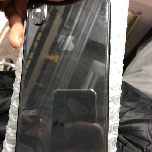 $3000 iPhone X 256GB 黑色，電量90%，行機，已過保養，所有功能正常，淨機，沒有任...