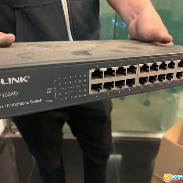 TP-Link TL-SF1024D (24 Port Network Switch)