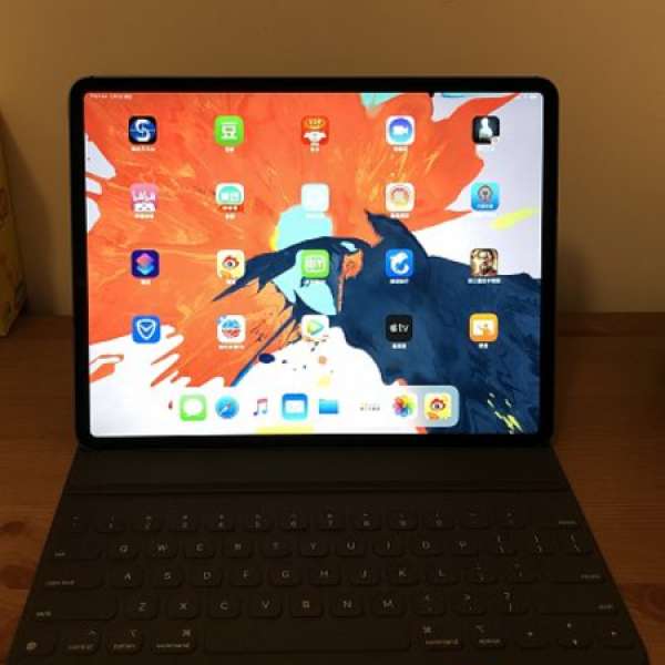 12.9 inch iPad Pro 256GB LTE Space Grey + Smart Keyboard Folio