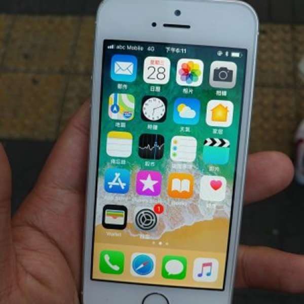 APPLE IPHONE SE 128gb 粉紅色香港行貨淨機有保養