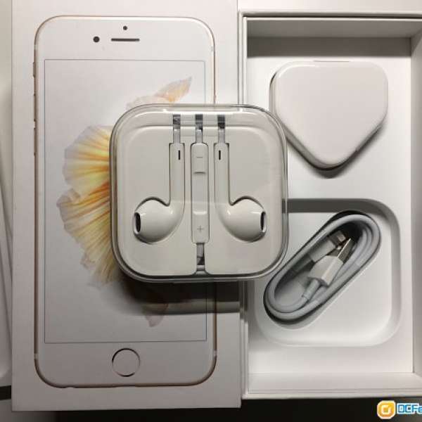 Apple iPhone 6s box , 原裝earphone, lightning 線, 插頭