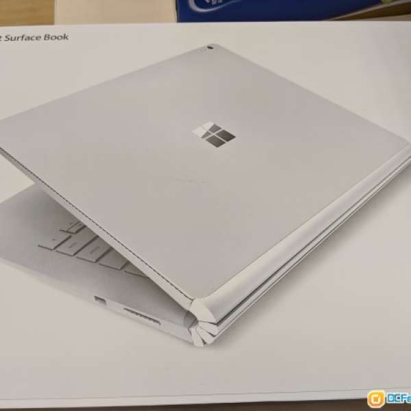 95%NEW Microsoft Surface Book i7 512GB (16GB Ram)