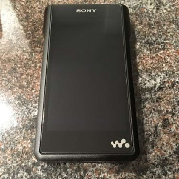 Sony NW - WM1A 黑磚連全新原裝皮套