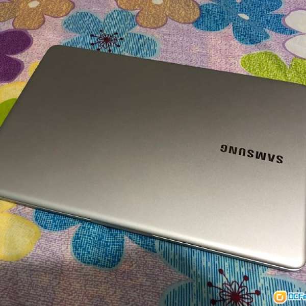 Samsung Notebook 9 core i7 - 8550u 行貨99% new