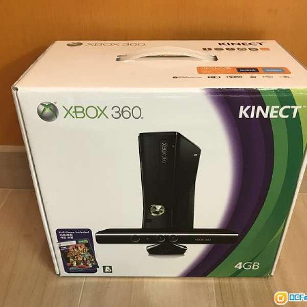 Micsoft xbox 360 4GB with kinect with game