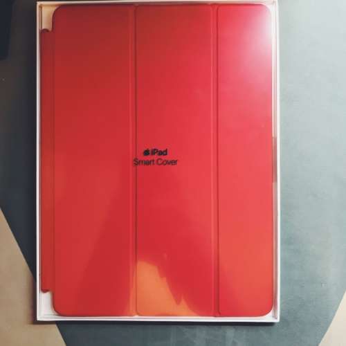 95%新 iPad Product Red Smart Cover (6/5th gen/ Air2/ Air 適用)