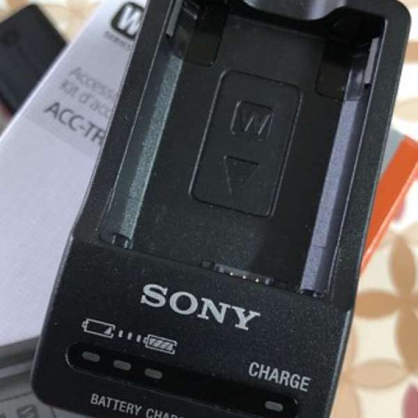 Sony ACC-TRW  W Series Charger (For NP-FW50) 連電池 Nex 3 5 6 7 6300 6500