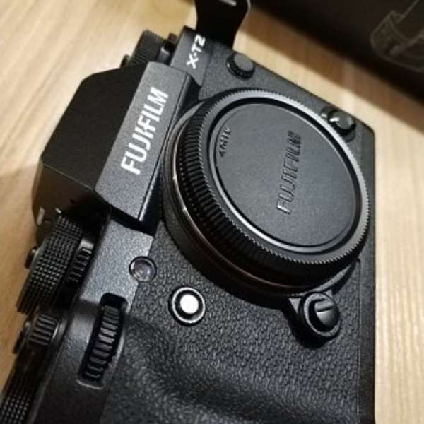 98%new Fujifilm X-T2 + VPB-XT2 行貨