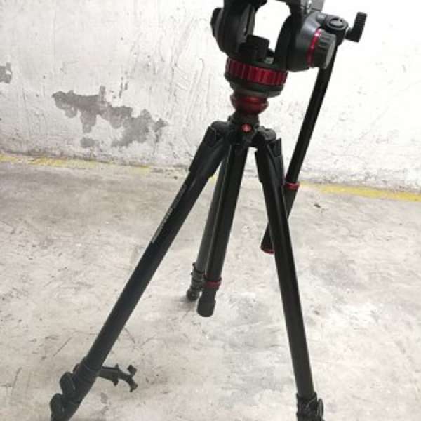 Manfrotto 755XB with 502HD video head
