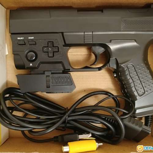 DragonPlus Laser Gun for PlayStation 1 & 2 (90% New)