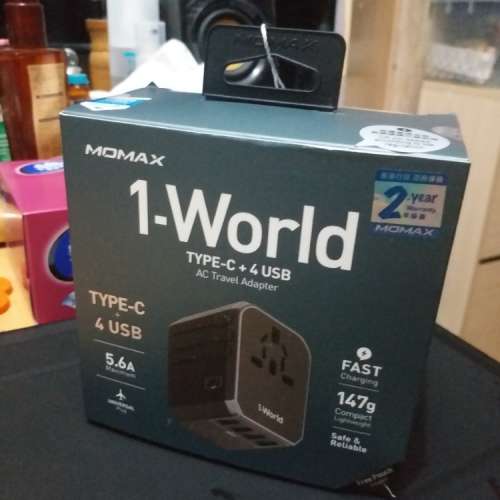 Momax 1-World Type-C +4 USB 旅行充電器(行貨2年保)