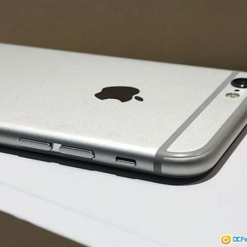 iPhone 6 64GB 銀/白色 4.7寸 (港行) 95%新 white